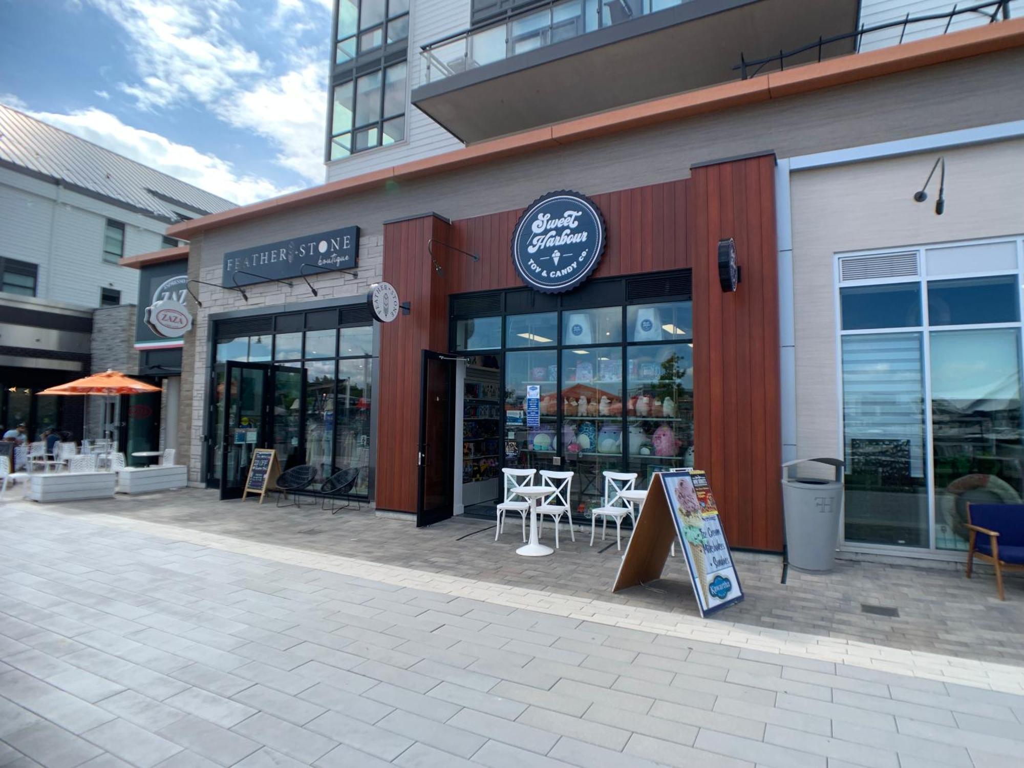 Stunning Stayz At Friday Harbour Beach Marina Resort Lake Simcoe Innisfil Exterior foto